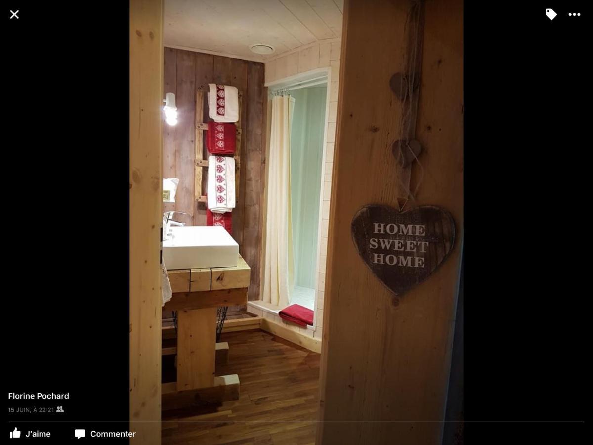 La Ferme De La-Haut B&B Le Haut-du-Them Kültér fotó